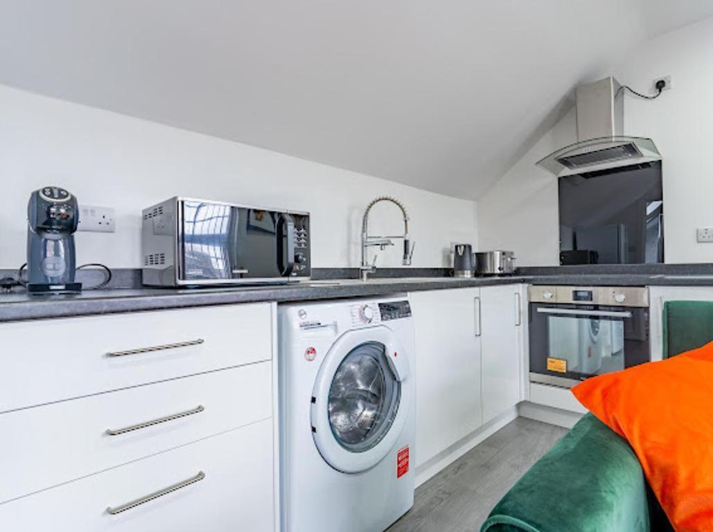 Cool Top Floor Apartment Very Near Birmingham Centre Eksteriør bilde